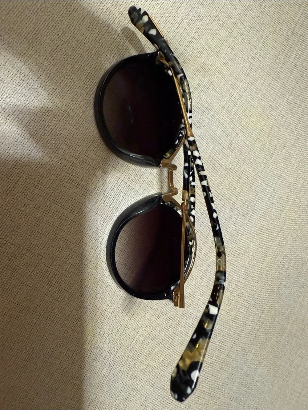 KREWE Black & White Tortoise Round Sunglasses with Gold Bridge includes case